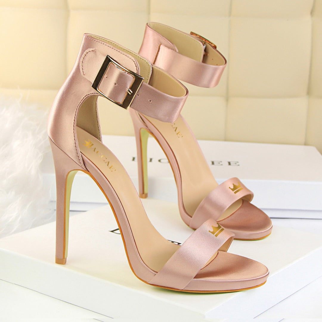 Scarpe Decolletè "Queen"